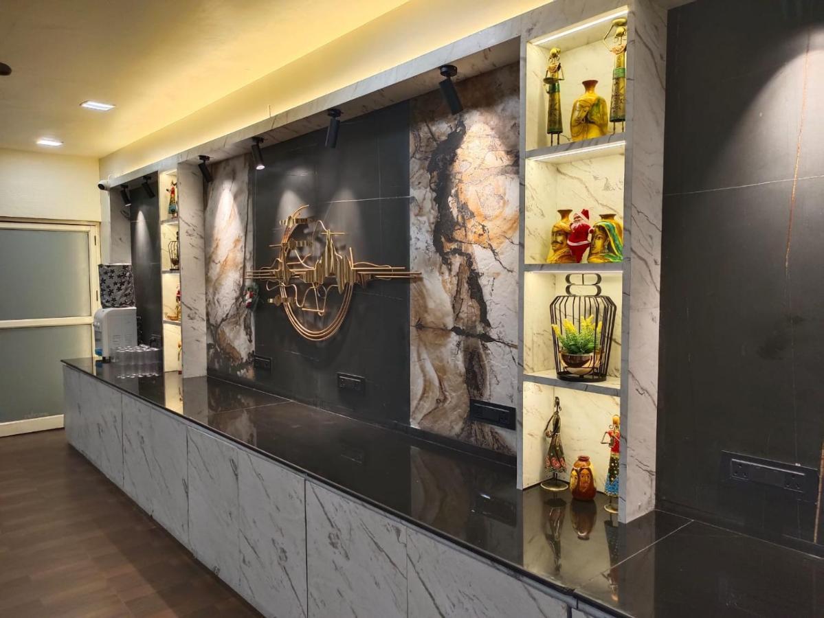 Hotel Sai Miracle Ширди Экстерьер фото