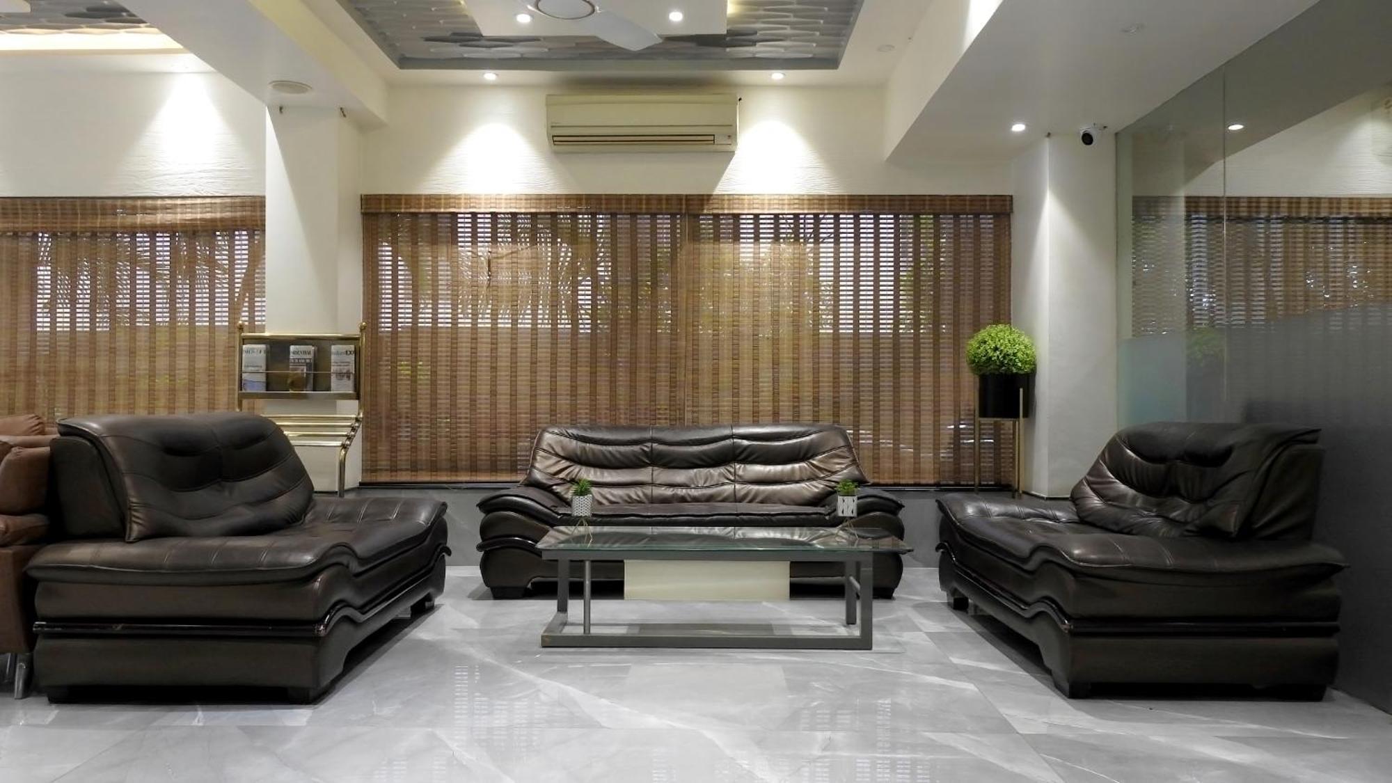 Hotel Sai Miracle Ширди Экстерьер фото